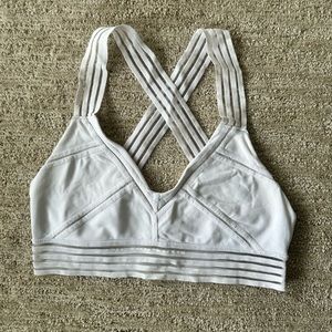 Alo White X Bra